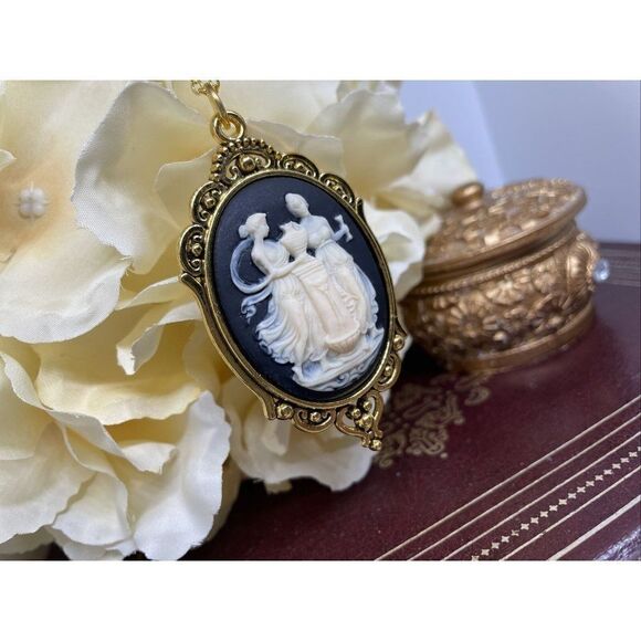 Valentine’s Grecian Ladies Garden Cameo Gold Statement Pendant Necklace Wedding - Picture 4 of 10